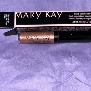 Mary Kay Liquid Eye Shadow - Pink Starlight